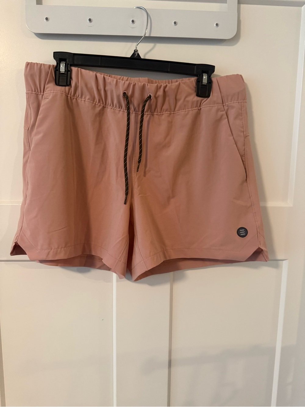 Free fly Women's Drawstring Active Shorts - Dusty Rose NWOT size large